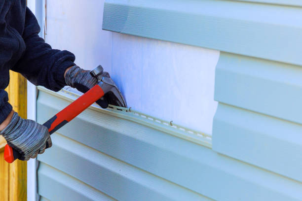 Reliable Siding Repair contractor in Streamwood, IL by Creative Siding