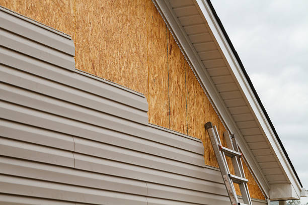 24/7 Emergency Siding Repair experts in Streamwood, IL